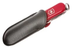 Victorinox - Classic -Knife Sale Shop VT0 6203 06 victorinox vto06203 classic rood d6