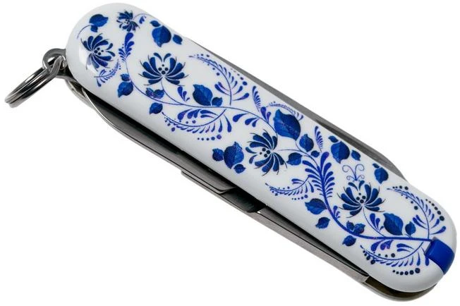 Victorinox Classic SD Porcelain Elegance Limited Edition 2021 0.6223.L2110 Swiss Pocket Knife 4 Victorinox Classic SD Porcelain Elegance Limited Edition 2021 0.6223.L2110 Swiss Pocket Knife - Image 4