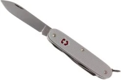 Victorinox Pioneer X -Knife Sale Shop VT0 8231 26 04 victorinox pioneer x vt0 8231 26 04