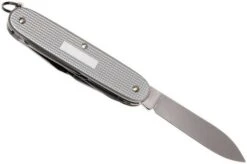 Victorinox Pioneer X -Knife Sale Shop VT0 8231 26 05 victorinox pioneer x vt0 8231 26 05